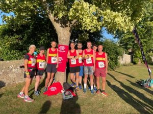 2025 WSFRL Roundhill Romp lining up in the sunshine before the race