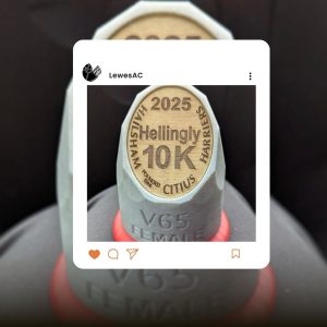 A triumphant Karen Divall displays her VW65–69 winner’s trophy.